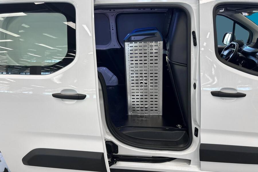 Peugeot e-Partner vaihtoauto