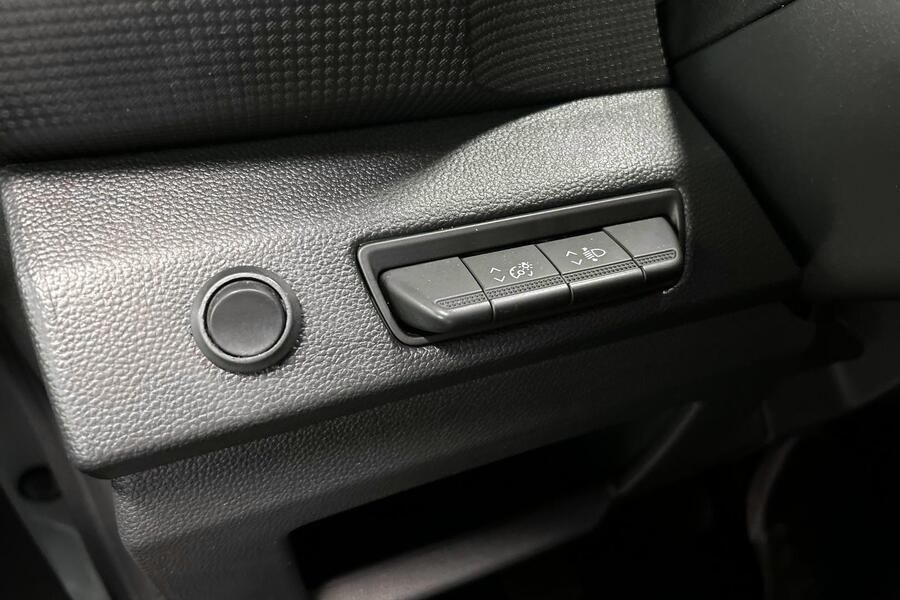 Nissan Primastar vaihtoauto