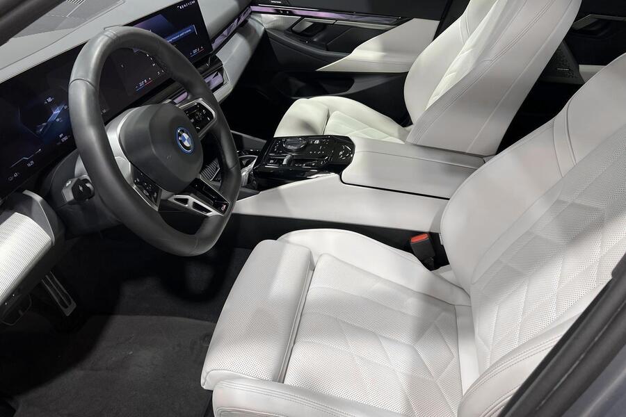 BMW i5 vaihtoauto