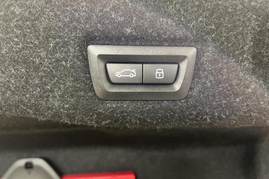 BMW i5 vaihtoauto
