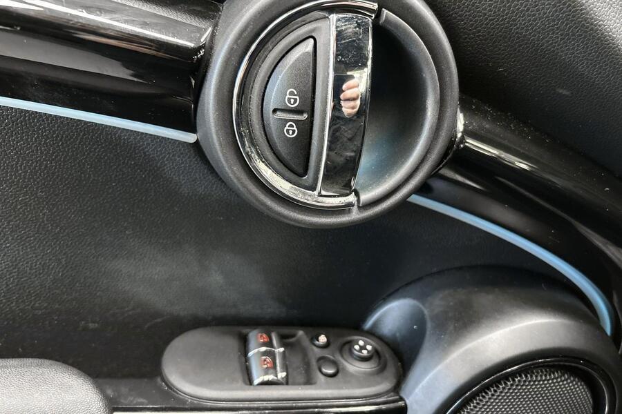 Mini Cooper vaihtoauto