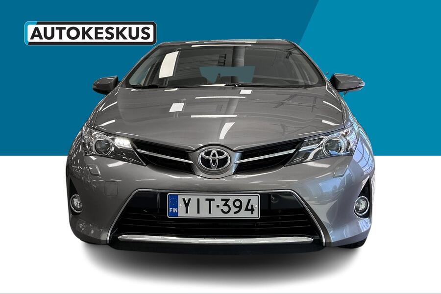 Toyota Auris vaihtoauto