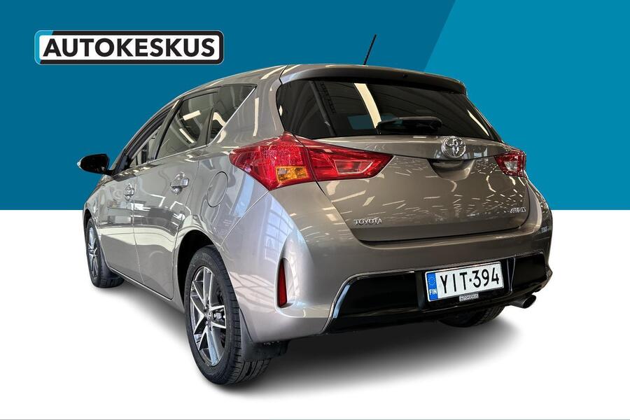 Toyota Auris vaihtoauto