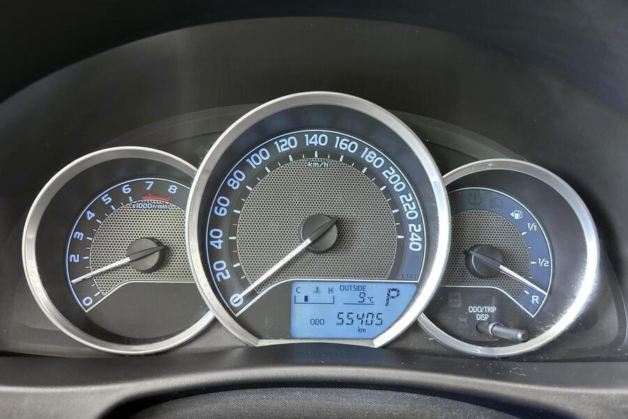 Toyota Auris vaihtoauto