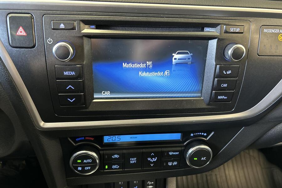 Toyota Auris vaihtoauto