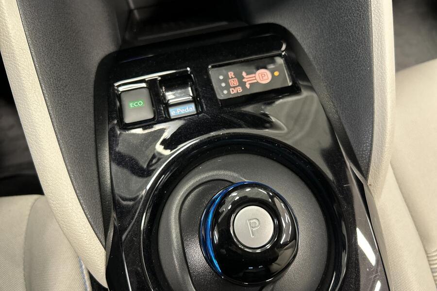 Nissan Leaf vaihtoauto