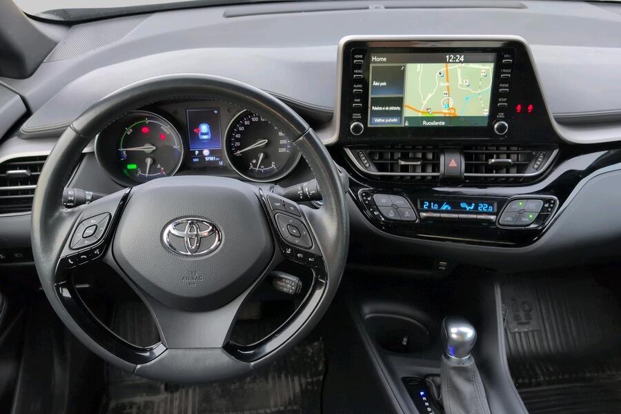 Toyota C-HR vaihtoauto