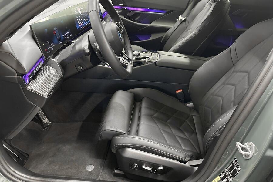 BMW i5 vaihtoauto