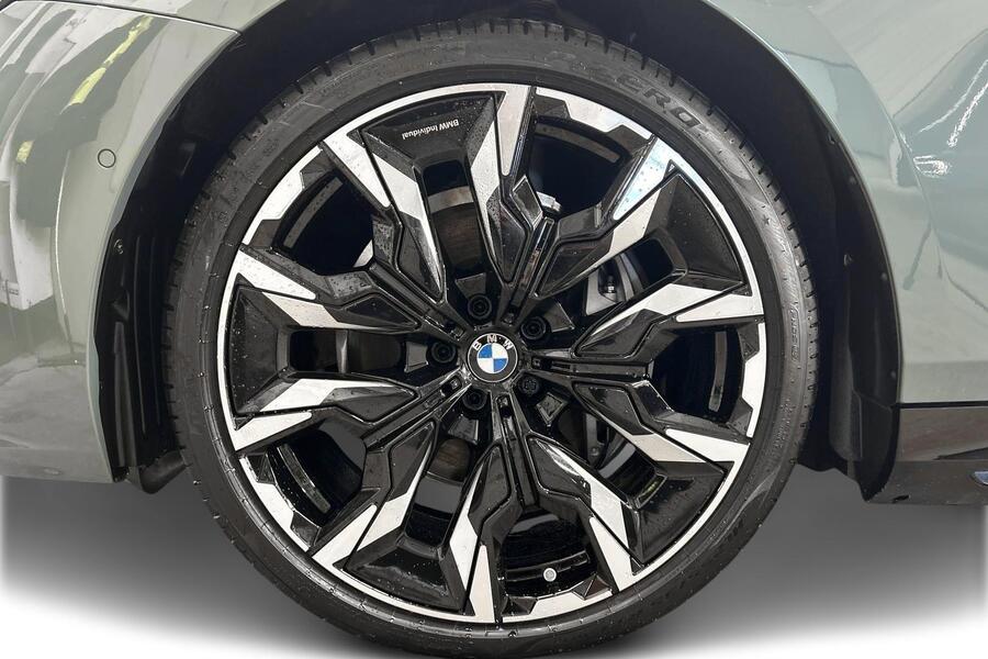 BMW i5 vaihtoauto