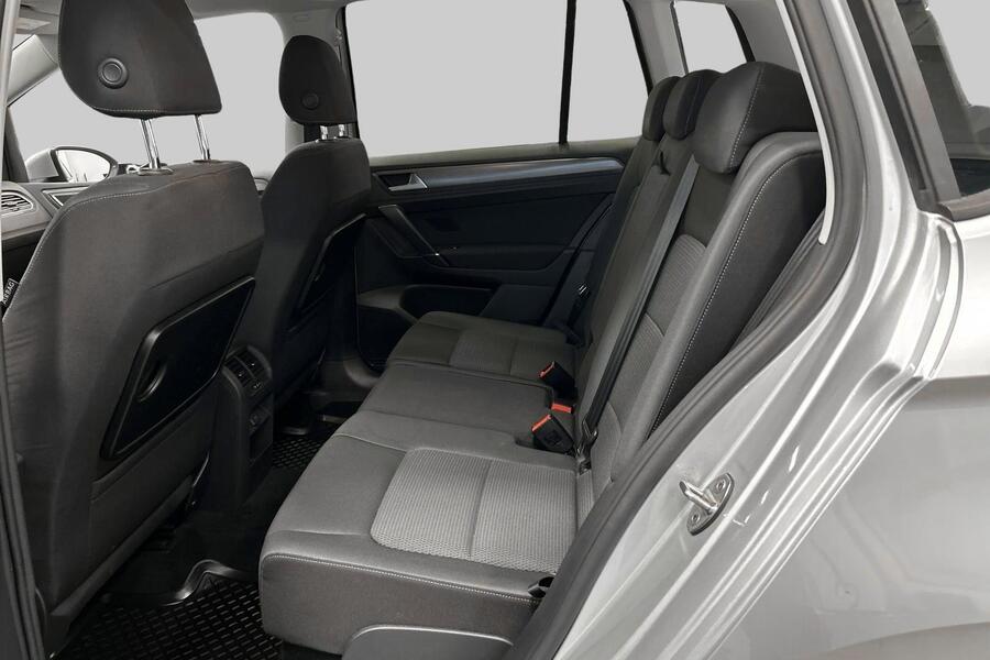 Volkswagen Golf Sportsvan vaihtoauto