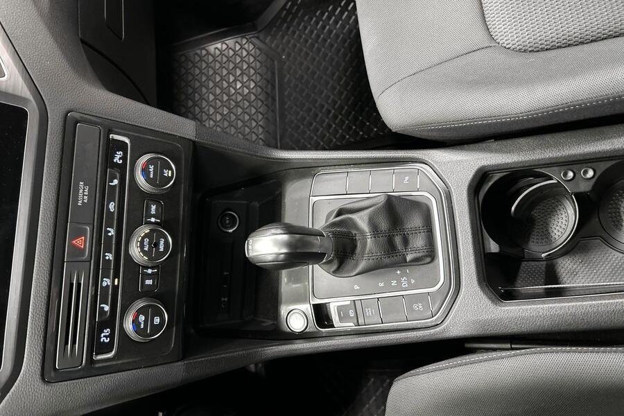 Volkswagen Golf Sportsvan vaihtoauto