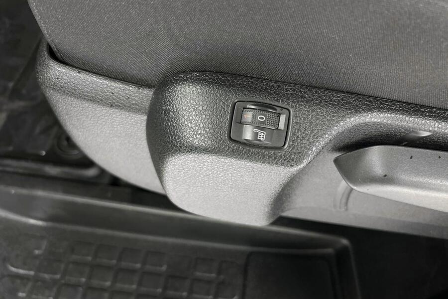 Opel Vivaro vaihtoauto