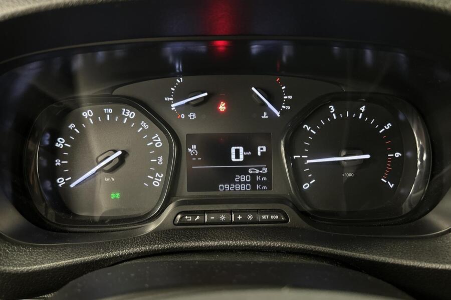 Opel Vivaro vaihtoauto