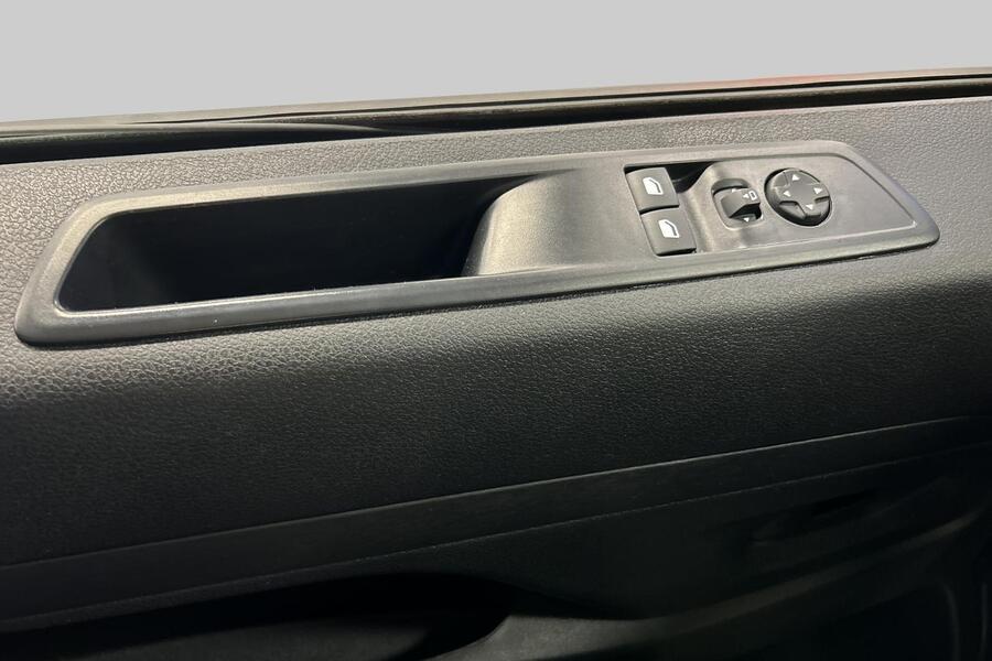 Opel Vivaro vaihtoauto