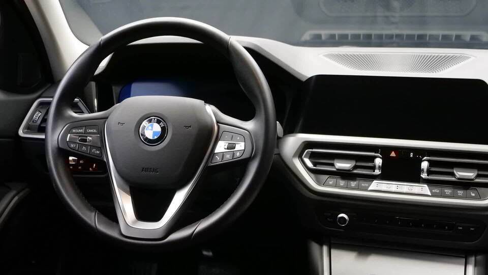 BMW 330 vaihtoauto