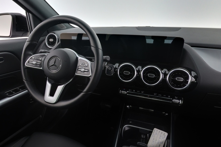 Mercedes-Benz GLA vaihtoauto