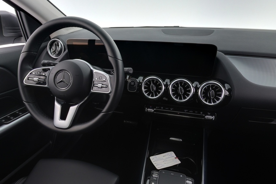 Mercedes-Benz EQA vaihtoauto