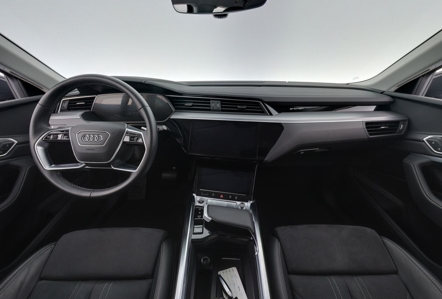 Audi Q8 e-tron vaihtoauto