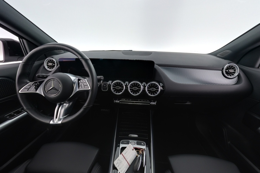 Mercedes-Benz EQA vaihtoauto