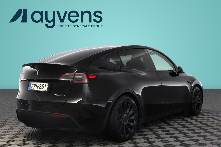 Tesla Model Y vaihtoauto