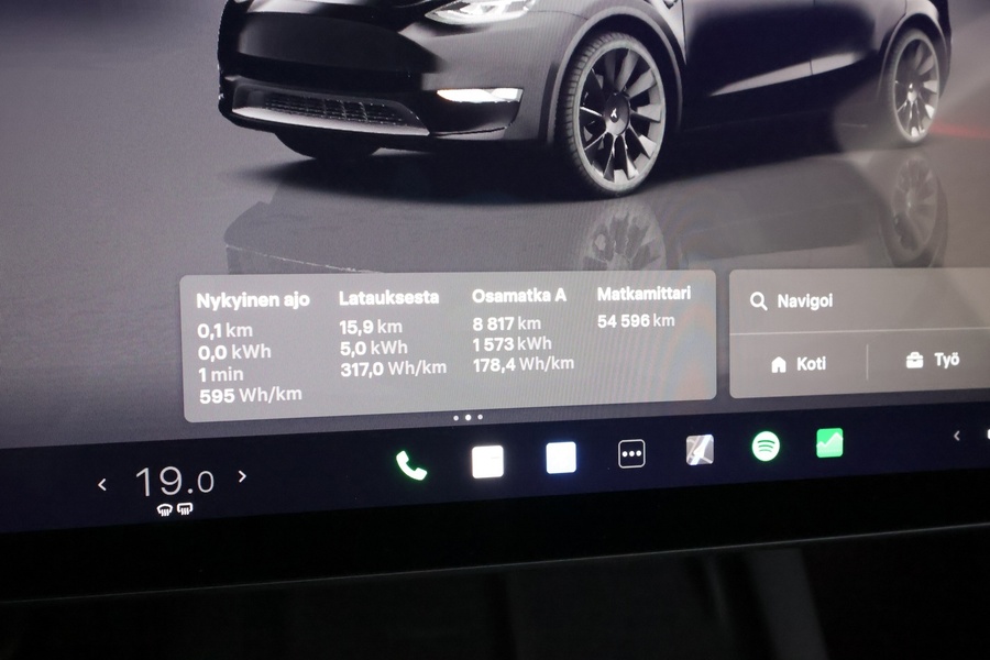 Tesla Model Y vaihtoauto