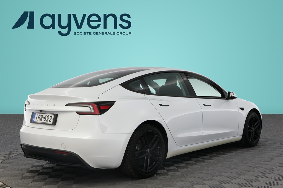 Tesla Model 3 vaihtoauto