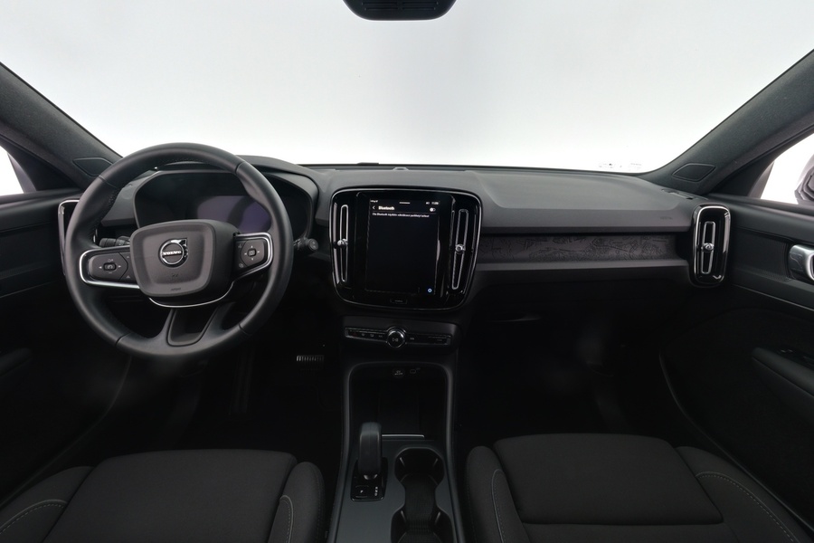 Volvo EX40 vaihtoauto