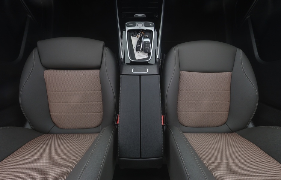 Mercedes-Benz EQB vaihtoauto