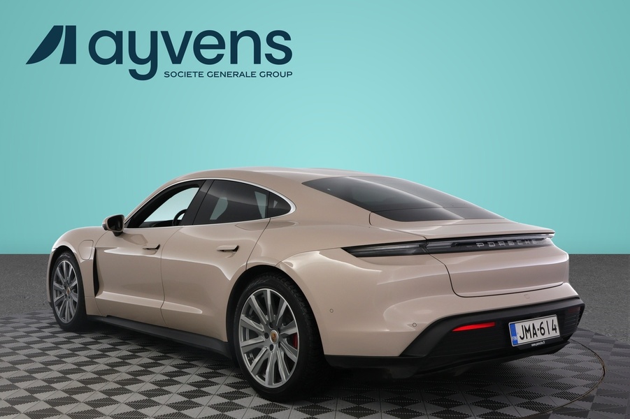 Porsche Taycan vaihtoauto