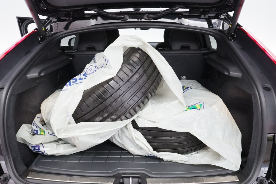 Volvo EC40 vaihtoauto