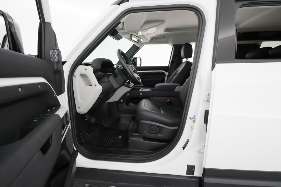 Land Rover Defender vaihtoauto