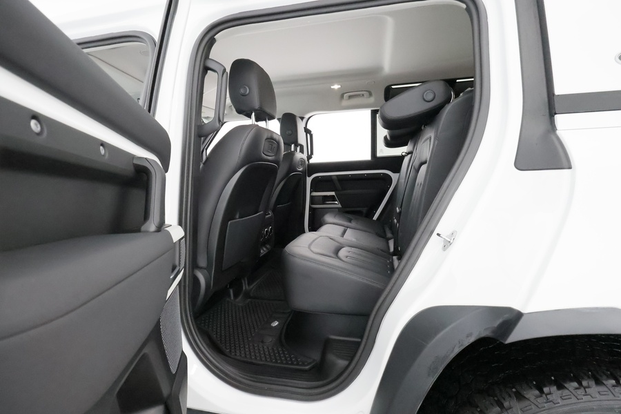 Land Rover Defender vaihtoauto