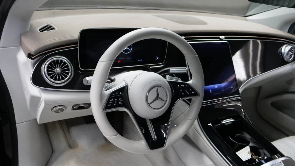 Mercedes-Benz EQS vaihtoauto