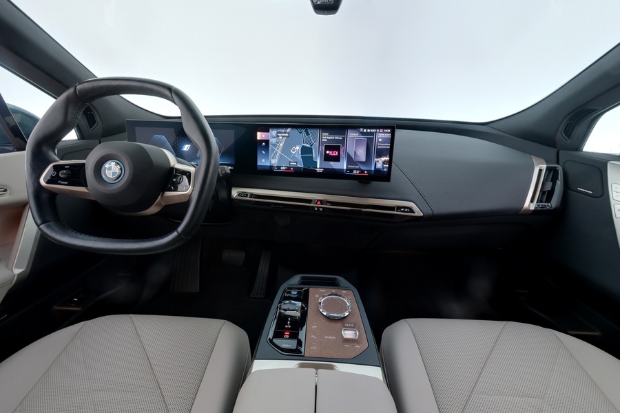 BMW iX vaihtoauto