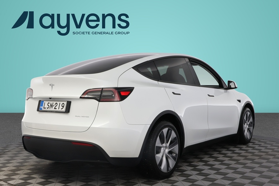 Tesla Model Y vaihtoauto