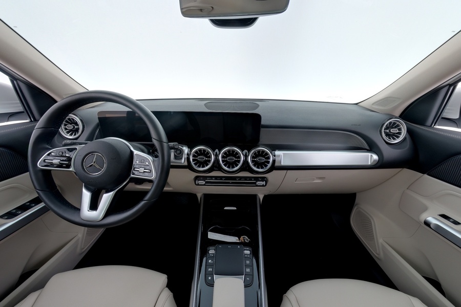 Mercedes-Benz EQB vaihtoauto