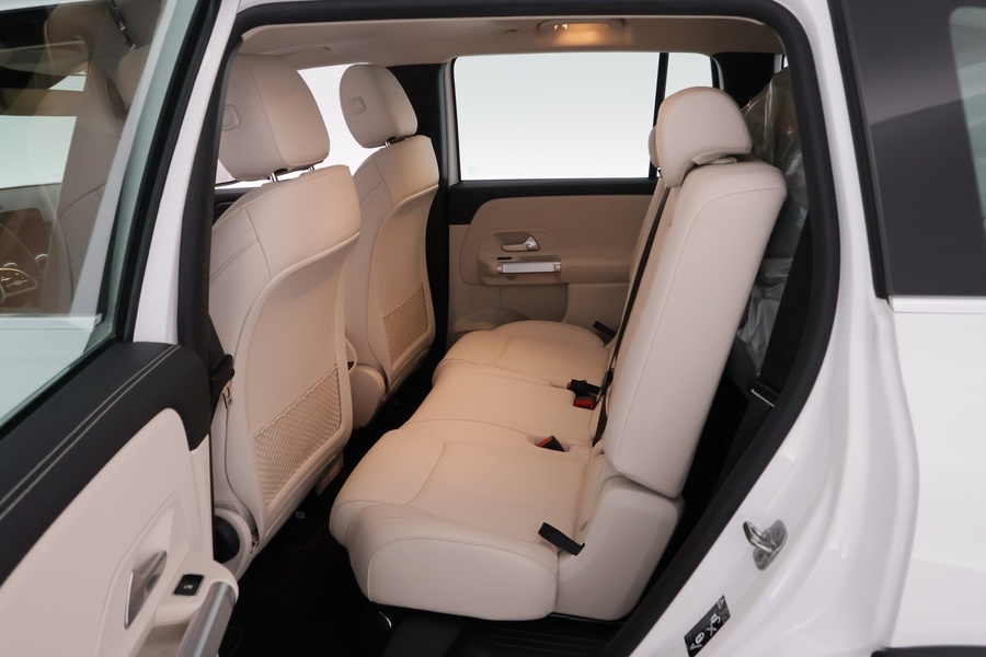 Mercedes-Benz EQB vaihtoauto