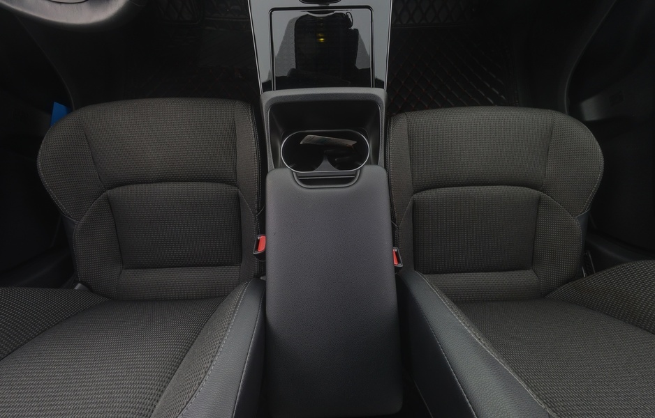 Toyota bZ4X vaihtoauto