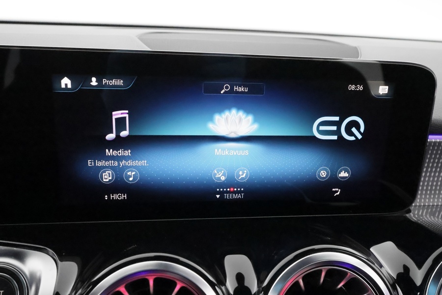 Mercedes-Benz EQB vaihtoauto