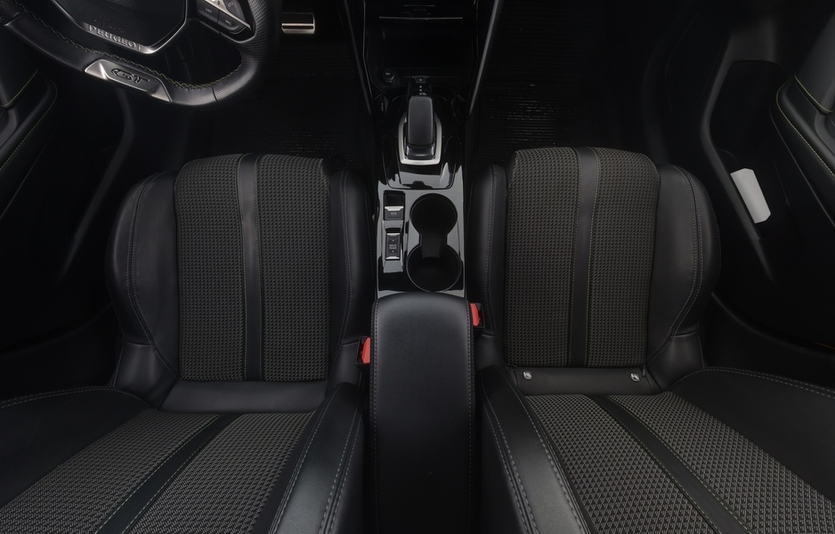 Peugeot e-208 vaihtoauto