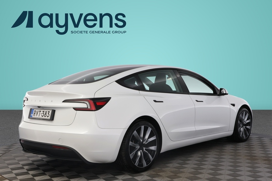 Tesla Model 3 vaihtoauto