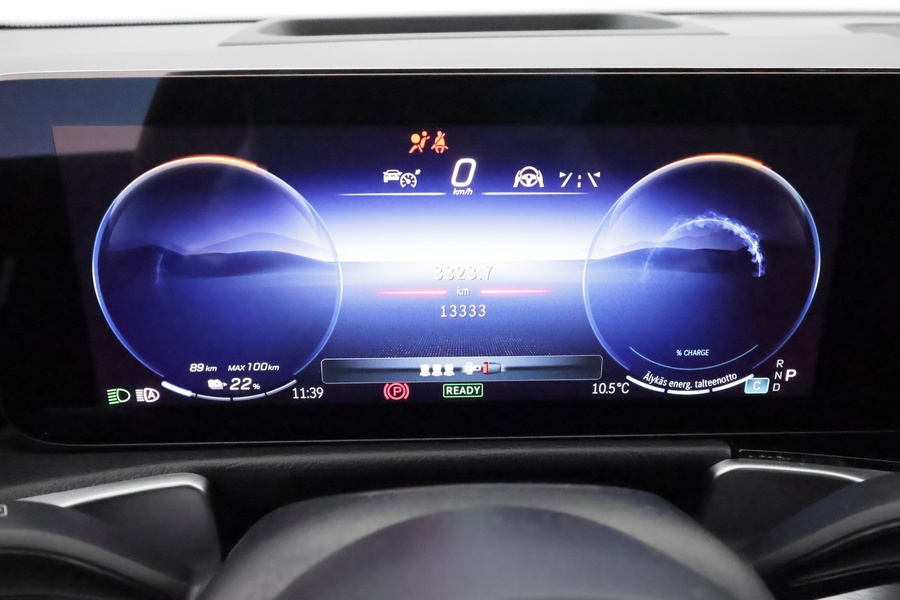 Mercedes-Benz EQB vaihtoauto