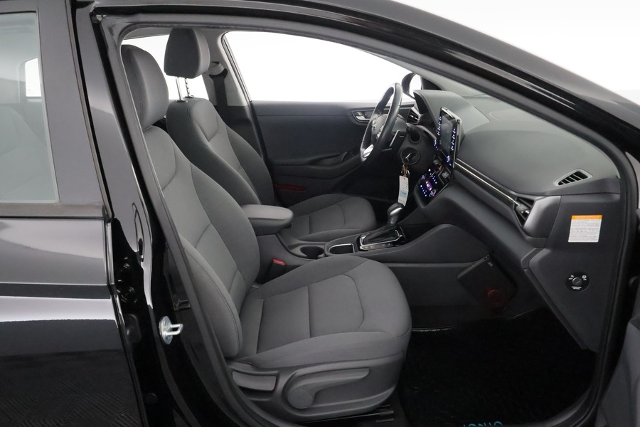 Hyundai IONIQ plug-in vaihtoauto