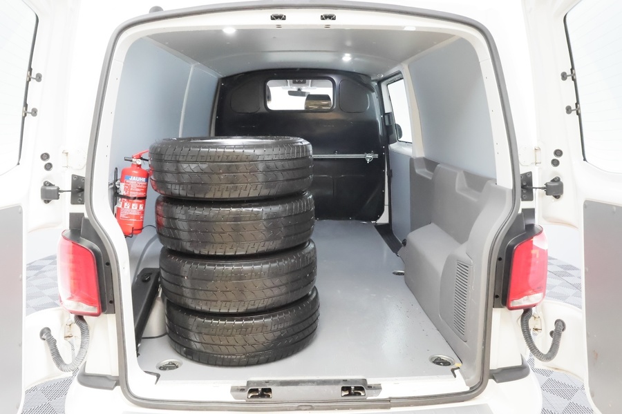 Volkswagen Transporter vaihtoauto