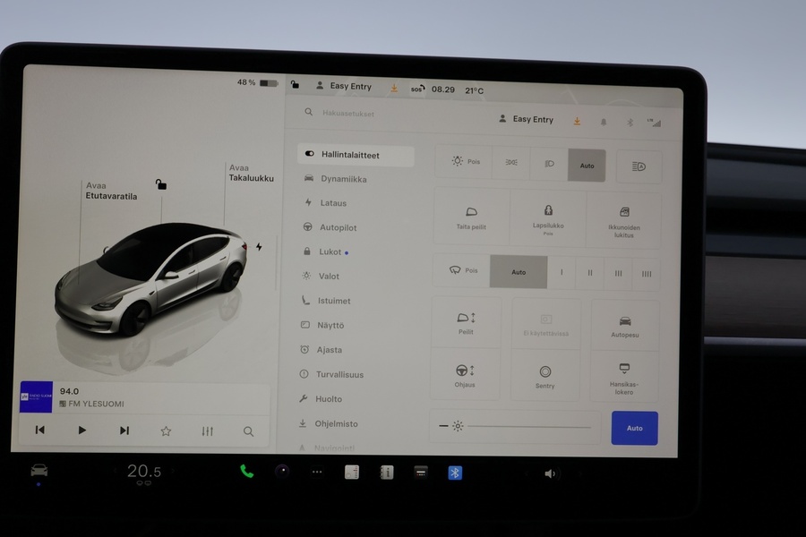 Tesla Model 3 vaihtoauto