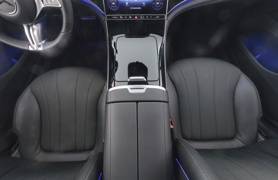 Mercedes-Benz EQE vaihtoauto