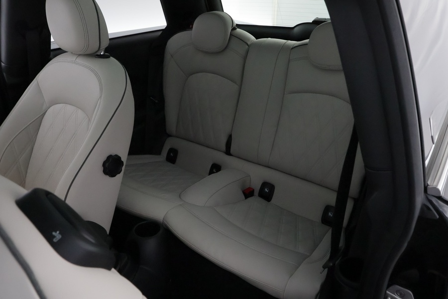 Mini Hatchback vaihtoauto