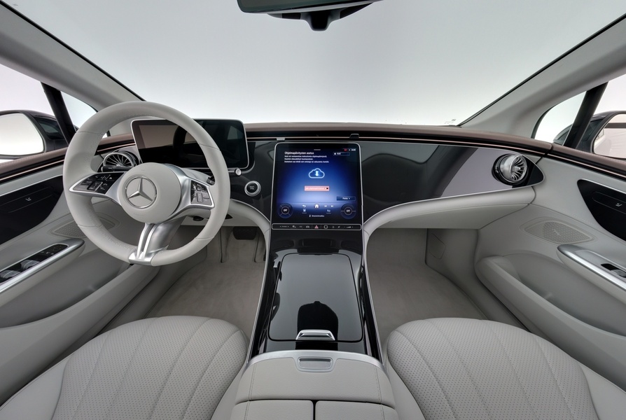 Mercedes-Benz EQE vaihtoauto