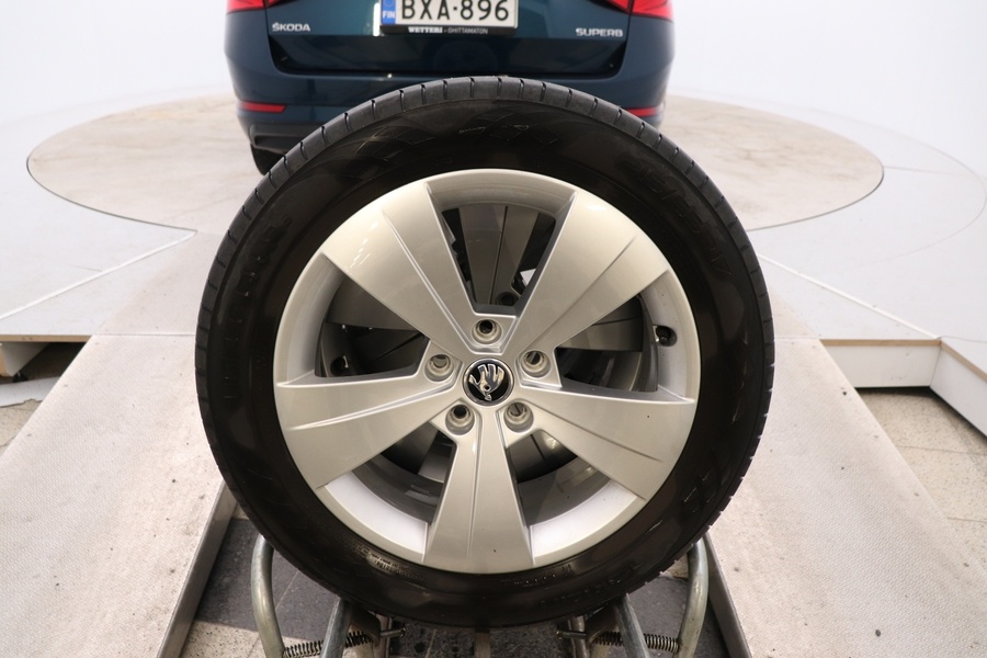 Skoda Superb vaihtoauto