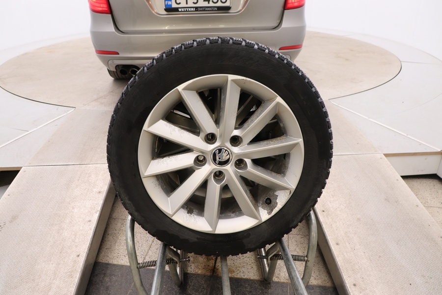 Skoda Superb vaihtoauto